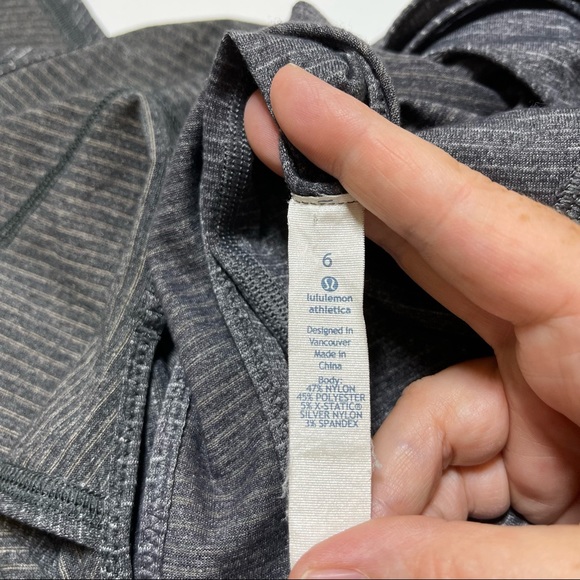 Lululemon Seek The Heat Striped Tank Top Heathered Deep Coal / Hyper Stripe 6 - Picture 8 of 12